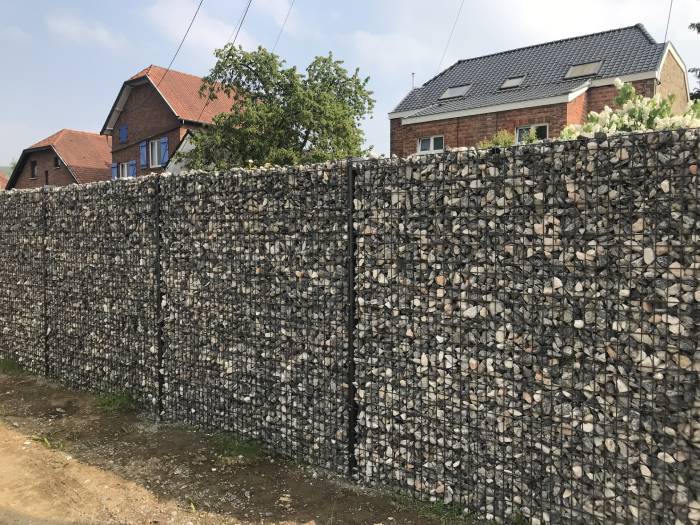 Exemple de clôtures en gabions pour la protection de terrains en Wallonie