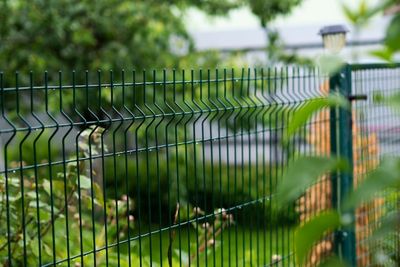 Choisir un fournisseur de clôtures expérimenté assure la réussite des chantiers professionnels